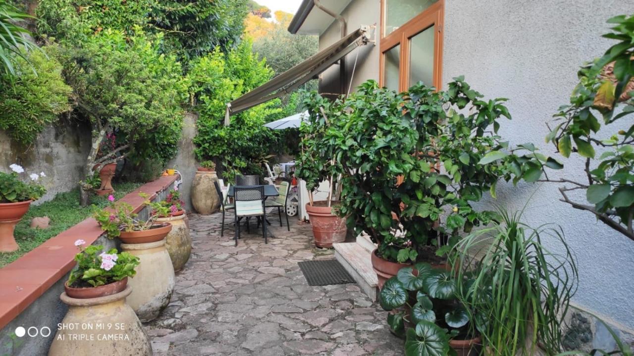 Golfo Dei Poeti Acomodação com café da manhã Lerici Exterior foto