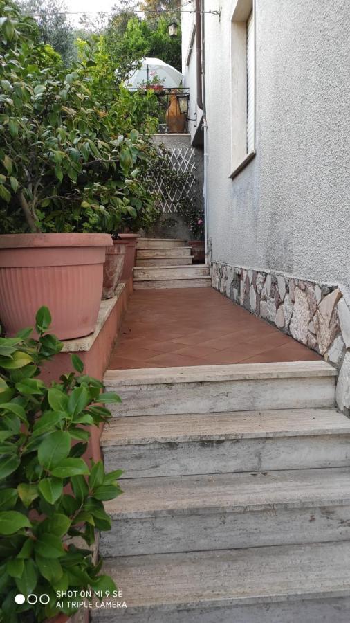 Golfo Dei Poeti Acomodação com café da manhã Lerici Exterior foto